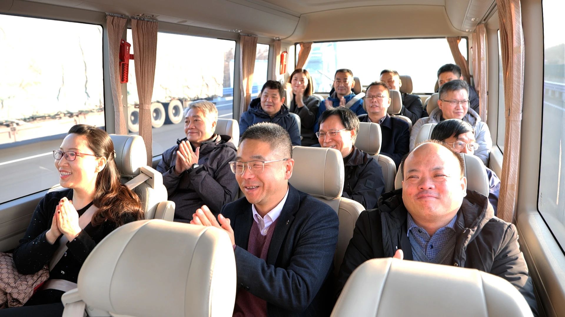 1702348665963958.jpg 1702348665963958.jpg